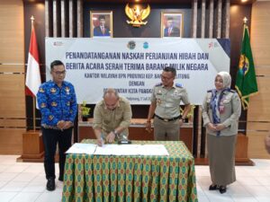 BPN Babel Resmi Hibahkan Sebidang Tanah Untuk Pembangunan Masjid Agung Kubah Timah