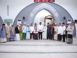 Pj. Gubernur Safrizal Gelar Safari Ramadan di Masjid Agung Sungailiat