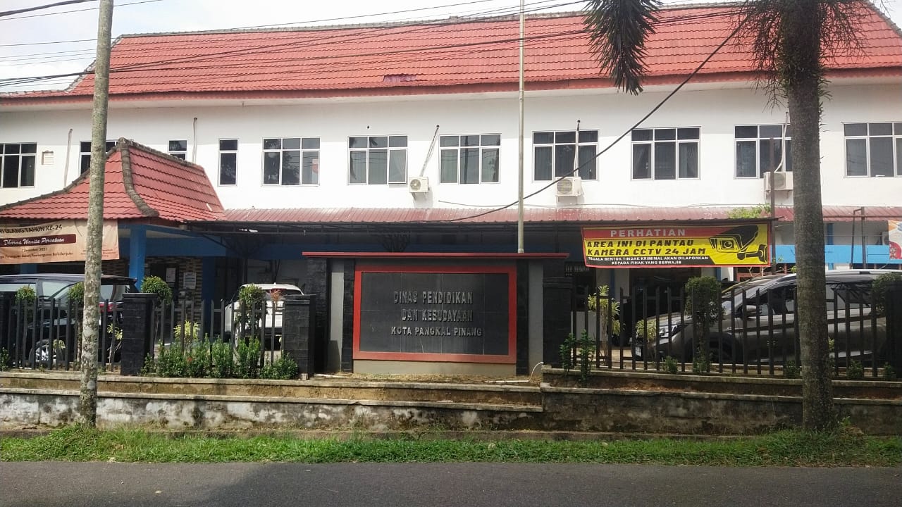 Caption: kantor Dinas Pendidikan Kota Pangkalpinang. (foto: ist)