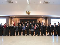 Pj. Gubernur Safrizal Lantik 17 Kepala Sekolah dan 6 Pengawas Sekolah