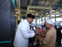 Rangkaian Safari Ramadan 1445 H, Pj. Gubernur Safrizal Buka Puasa Bersama 20 Anak Yatim