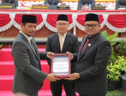 Pj Sekda Babel Hadiri Rapat Paripurna Pengucapan Sumpah Janji PAW Anggota DPRD Babel